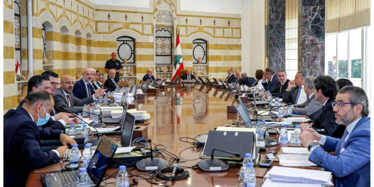 الحكومة اللبنانية توافق في جلستها الأخيرة على خطة التعافي المالي