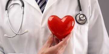 أطعمة يجب التقليل منها لتجنب “أخطر قاتل في العالم”