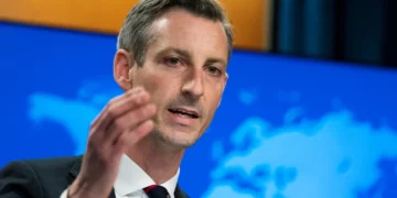 واشنطن تدين وتدعو إسرائيل إلى تحقيق “شفاف” حول مقتل الصحافية الفلسطينية شيرين أبو عاقلة