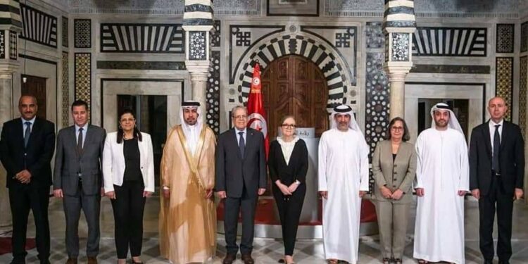 وفد إماراتي رفيع المستوى يترأسه الشيخ شخبوط بن نهيان آل نهيان في جلسة عمل مع رئيسة الحكومة نجلاء بودن برئاسة الحكومة بتونس