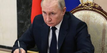 رسمياً.. بوتين يعتزم ضم أربع مناطق أوكرانية