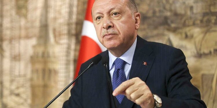 أردوغان: اليونان تهددنا وردنا سيكون باهظا وأثينا ترد: التصريحات الاستفزازية “تقوض” تماسك الناتو