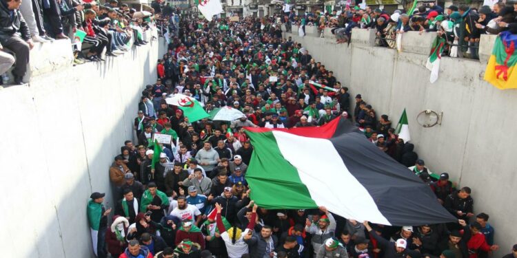 الفصائل الفلسطينية تعقد لقاءات موسعة في الجزائر لتحريك ملفات المصالحة المُجمدة