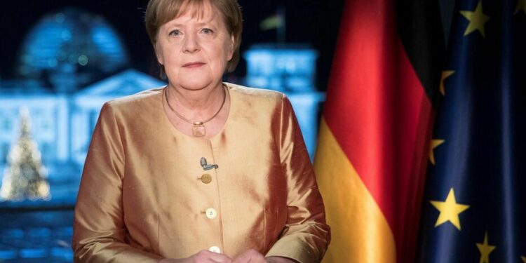 ميركل تحصل على جائزة اليونسكو للسلام لدورها في مكافحة أزمة اللاجئين