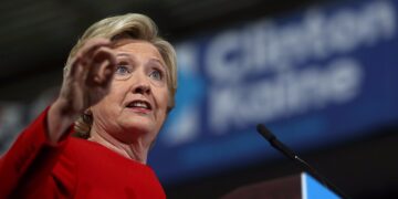 هيلاري كلينتون تحسم مشوارها نحو رئاسة أمريكا
