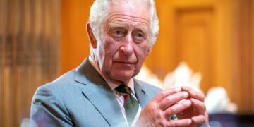 ملك بريطانيا الجديد يتعهد بخدمة وطنه واحترام الدستور