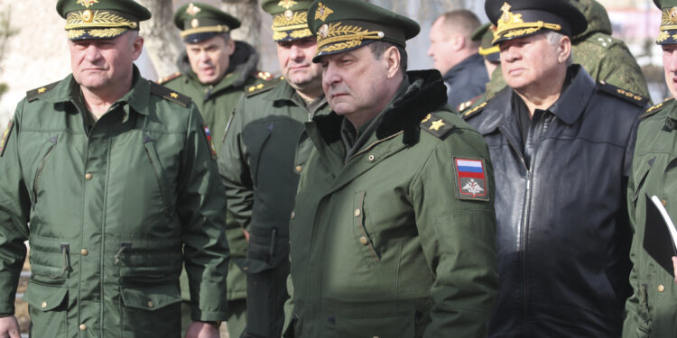 بشكل مفاجئ.. إقالة نائب وزير الدفاع الروسي