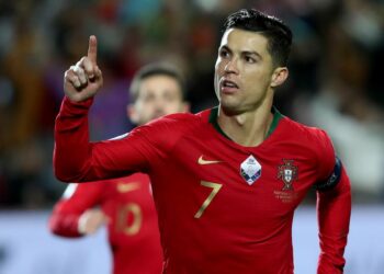 رونالدو يشعل غضب جماهير البرتغال