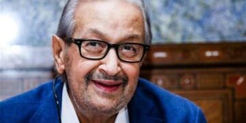 جدل في مصر.. مقتنيات الراحل نور الشريف تباع على الأرصفة !!!