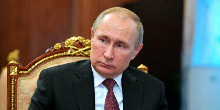 قبيل إنعقاد الجمعية العامة للأمم المتحدة.. بوتين يدافع عن مسار روسيا “السيادي” ودفاعها عن تسوية النزاعات الإقليمية الخطرة ويتهم الإتحاد الأوروبي بعرقلة شحنات الأسمدة الروسية