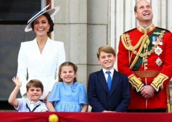 ولي عهد بريطانيا الأمير وليام الأكثر ثراء في العائلة الملكية