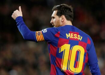 عودة ميسي إلى برشلونة ممكنة مالياً