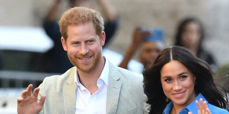 بعد أربعة أشهر من وفاة الملكة الأمير هاري ينشر مذكراته في يناير 2023ويعرب عن “سعادته لأنّ الناس سيقرأون رواية (عن حياته) صادقة ومطابقة تماماً للواقع”