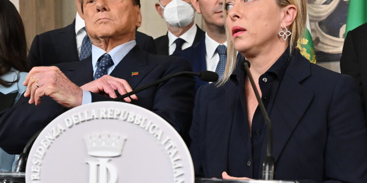 ميلوني تستعد لتشكيل الحكومة الجديدة في إيطاليا بعد لقاء الرئيس ماتاريلا