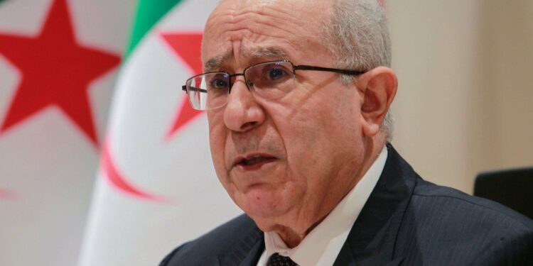 لعمامرة: إذا توحد الفلسطينيون سيكون ذلك قاعدة أساسية لتوحد الدعم العربي لقضيتهم .. وإستكملنا التحضيرات الجوهرية لإنعقاد القمة العربية.. صفحة جديدة في العلاقات مع فرنسا