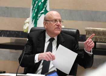 الرئيس اللبناني يشن هجومًا حادًا على ميقاتي وفريقه ويتهمهم بعدم الإستعداد لتشكيل حكومة وعدم التعامل بنفس المعايير مع الأحزاب ويقول : حاربت الفساد وجلبت الأعداء !!