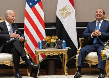 السيسي يبلغ بايدن خلال لقائه أن مصر أطلقت إستراتيجية لحقوق الإنسان وتنظر في قوائم للعفو الرئاسي.. والرئيس الامريكي يشيد بمصر لموقفها بشأن أوكرانيا وغزة