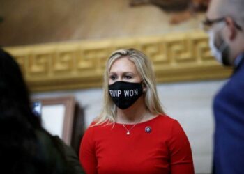 نائبة في الكونغرس الأمريكي: إذا فاز “الجمهوريون” في الإنتخابات النصفيّة فلن تحصل أوكرانيا على “سنتٍ واحد”!