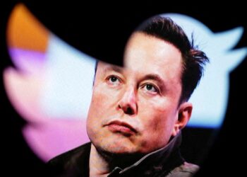 ماسك يحدد مهلة لموظفي تويتر لإختيار العمل “لساعات طويلة جدًا” أو خسارة وظائفهم ويعد بإيجاد قائد جديد لتويتر