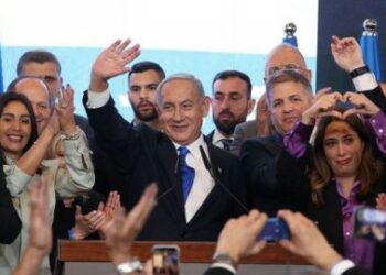 موقع عبري يكشف عن أول القرارات التي سيتخذها نتنياهو فور تشكيله الحكومة الإسرائيلية.. سكن وطائرة وحرس لزوجته