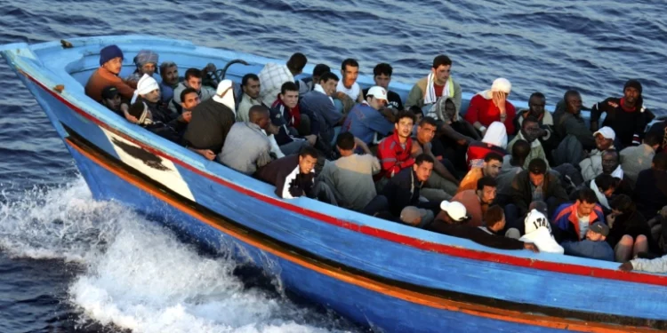 الإندبندنت أونلاين: نظام اللجوء في بريطانيا ينهار