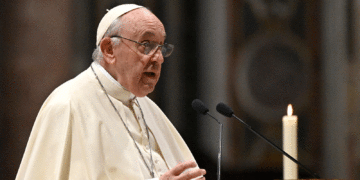 البابا فرنسيس: على دول الإتحاد الأوروبي تقاسم المسؤولية عن المهاجرين