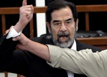 العراق يتسلم من لبنان ابن أخ لصدام حسين متهم بالإرتباط بتنظيم داعش