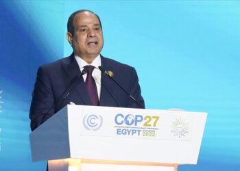 السيسي خلال إفتتاح قمة المناخ يدعو لتنفيذ الإلتزامات ووقف حرب أوكرانيا ويحذر من معاناة الملايين.. غوتيريش: على البشرية الإختيار بين التضامن في مجال المناخ والانتحار الجماعي