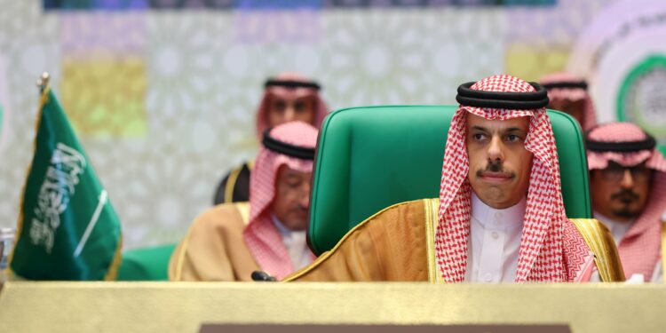 السعودية تعلن استضافة القمة العربية المقبلة في دورتها الـ 32 وترحب بالقادة الأعضاء في بلدهم الثاني