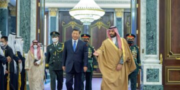 ولي العهد السعودي والرئيس الصيني يعقدان جلسة مباحثات رسمية.. وتوقيع مذكرة تفاهم بشأن الهيدروجين.. وإتفاق سعودي صيني على عقد قمة بين القيادتين كل عامين