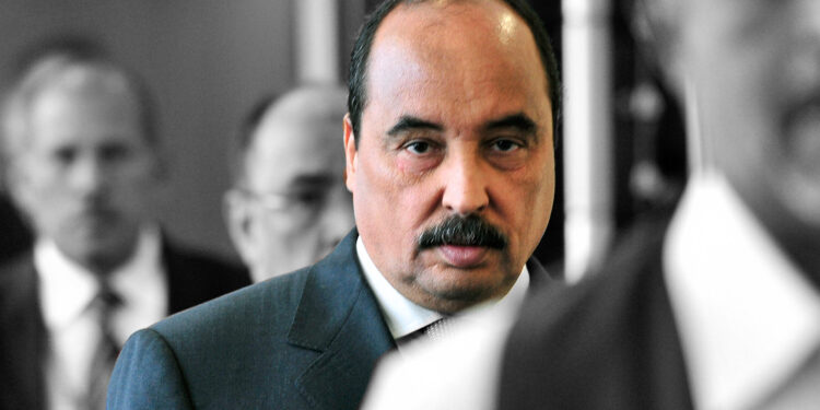 إحالة رئيس موريتانيا السابق و11 متهما إلى محكمة الفساد