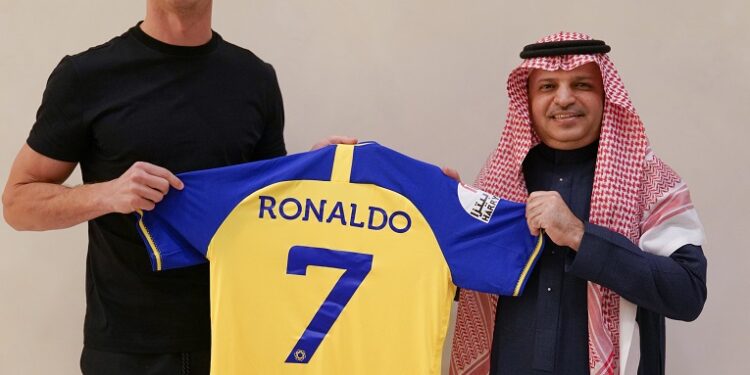 أول تعليق من كريستيانو رونالدو على انضمامه للنصر