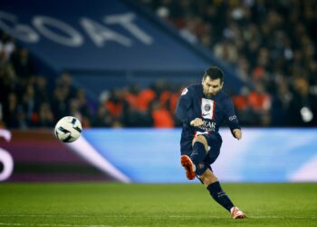 الخليفي: سان جيرمان يبحث عقد ميسي بعد كأس العالم