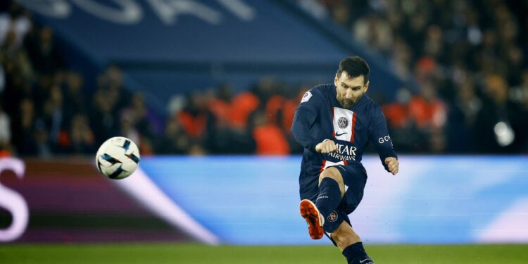 الخليفي: سان جيرمان يبحث عقد ميسي بعد كأس العالم