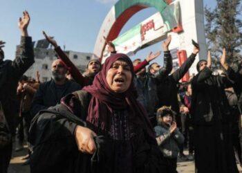 قلق لدى المعارضة السورية بعد إجتماع وزيري دفاع سوريا وتركيا.. وفصائل مسلحة ترفض المصالحة