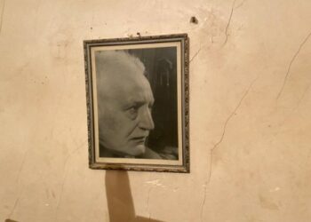 هل تتم إزالة بيت عملاق الفكر عباس العقاد في “أسوان”؟؟ أسرته توضح الحقيقة