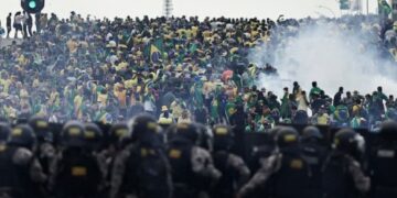 الرئيس البرازيلي يؤكد ان ابواب القصر الرئاسي شرعت أمام المتظاهرين من الداخل