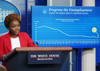 البيت الأبيض: إستئناف الرحلات الجوية في الولايات المتحدة بعد عطل ولا أدلة على هجوم الكتروني “في هذه المرحلة” ويتم إطلاع بايدن على المستجدات