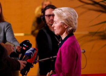 تداعيات حرب أوكرانيا تهيمن على منتدى «دافوس» الإقتصادي في يومه الأول