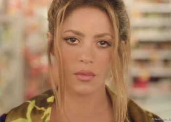 إنتقمت من بيكيه وأشفت غليلها من حماتها.. شاكيرا تجني ثروة بالملايين من أغنيتها