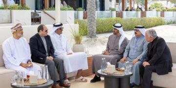 محمد بن زايد يستضيف لقاءً أخوياً تشاورياً مع عدد من قادة دول مجلس التعاون والأردن ومصر