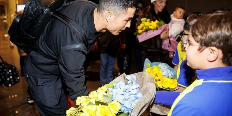 رونالدو من طفولة قاسية مرورًا بنجاحات قياسية إلى صفقة خيالية مع النصر