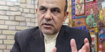 إيران تتجاهل التحذيرات والإنتقادات الخارجية وتُنفذ حكم الإعدام شنقا في الإيراني البريطاني علي رضا أكبري المتهم بالتجسس