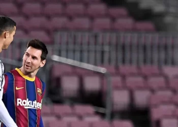 ميسي يطارد 3 أرقام قياسية لرونالدو في دوري أبطال أوروبا