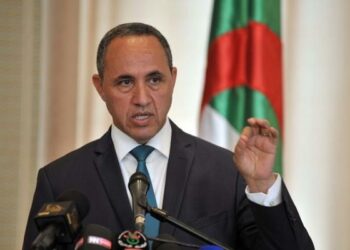 المرشح الرئاسي الجزائري السابق عزّ الدين ميهوبي يعلن إعتزاله العمل السياسي والحزبي