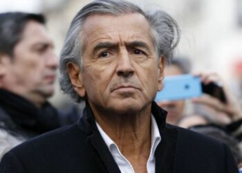 برنار ليفي.. عراب الفوضى ضمن المتهمين في قضية التآمر على أمن الدولة بتونس