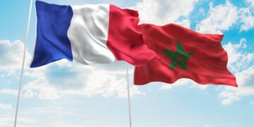 الرباط تتجنب الحديث رسميا عن الأزمة مع باريس وبن كيران يعتبر فرنسا دولة تعادي المغرب ..وتستمر معاناة المغاربة مع التأشيرة الفرنسية