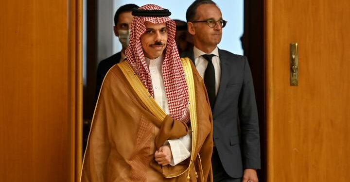 مصدر مُطّلع : وزير الخارجية السعودي سيزور دمشق خلال الأيّام المُقبلة