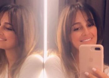 حلا شيحة ترقص وتغني بالسيجارة الإلكترونية في أول فيديو لها بعد خلع الحجاب