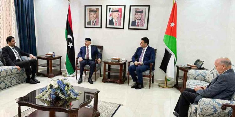 البرلمان الليبي يستكمل الأساس الدستوري للإنتخابات قبل يونيوخلال زيارة عقيلة صالح إلى الأردن أحمد الصفدي يؤكد دعم كافة الجهود المساهمة في بناء المؤسسات في ليبي